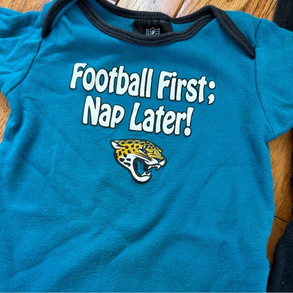 NFL Jacksonville Jaguars Onesies 2-Pack 18 Month - Picture 3 of 6